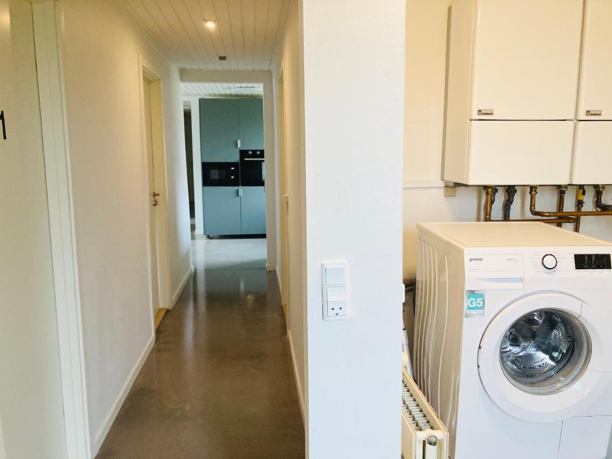 Villa Med Private Vaerelser Delt Badevaerelse/Kokken, Viby Sj. 外观 照片
