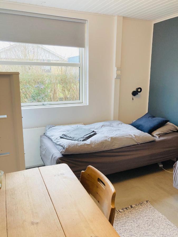 Villa Med Private Vaerelser Delt Badevaerelse/Kokken, Viby Sj. 外观 照片