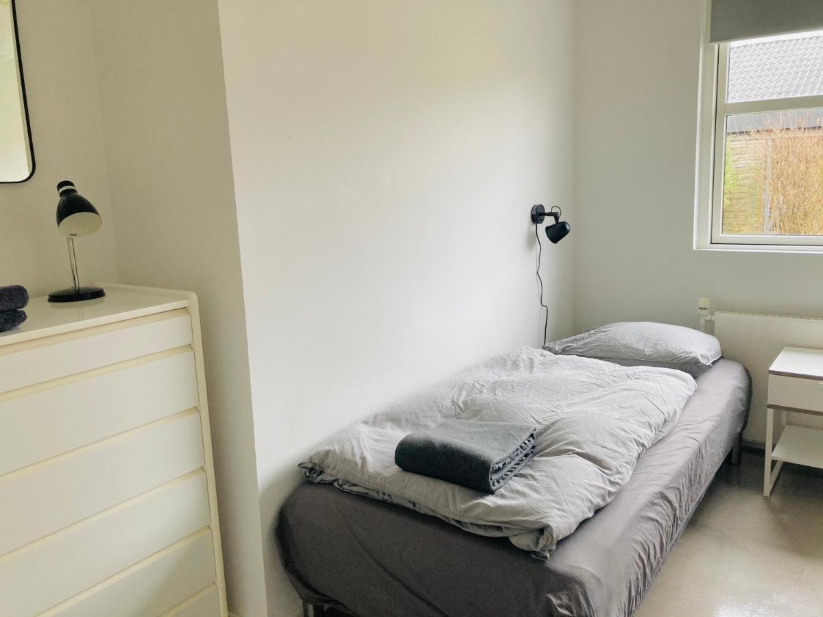 Villa Med Private Vaerelser Delt Badevaerelse/Kokken, Viby Sj. 外观 照片